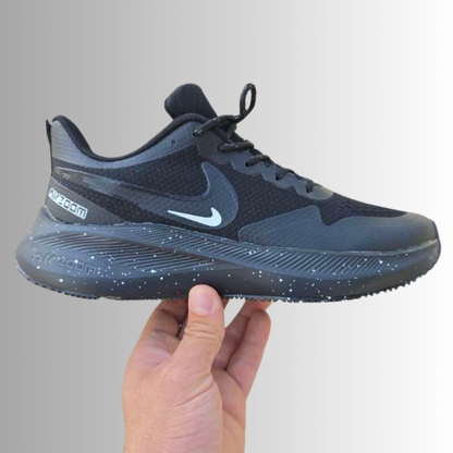 NIKE ZOOM حذاء عصري وأنيق
